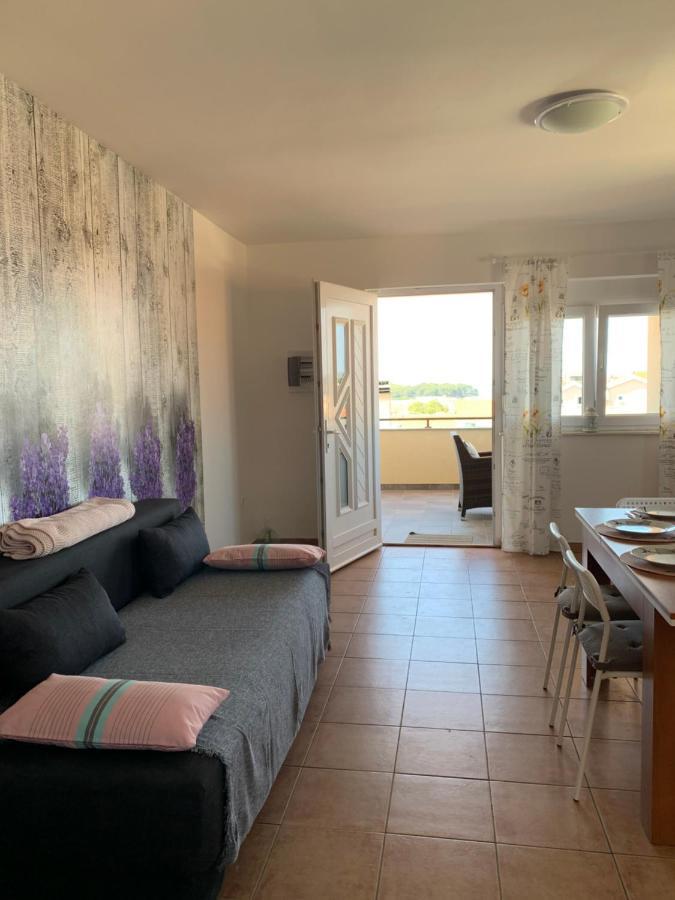 Apartmani Maksan Pakoštane Exterior foto